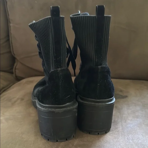 Black Women's Ankle Boots - Picture 4 of 4